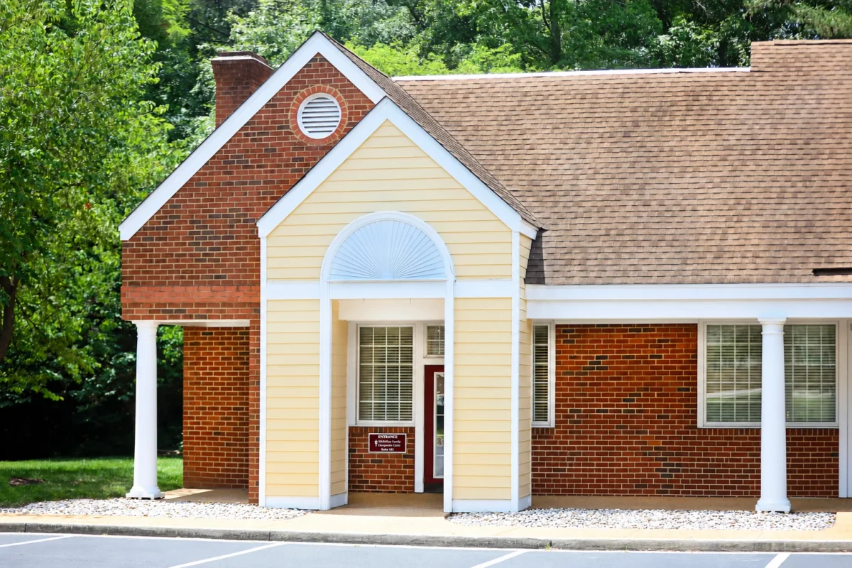 Midlothian Family Chiropractic Center office entrance